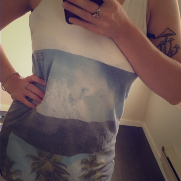 Tropical muscle tee - Picture 1 of 1